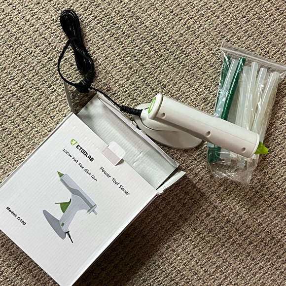 New EToolab 100W Hot Glue Gun with glue sticks & magnetic stand for crafts - Picture 2 of 3